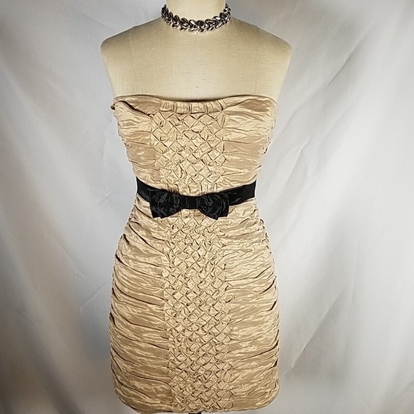 BCBGMaxAzria | Dresses | Bcbg Maxazria Champagne Strapless Dress 6 |  Poshmark